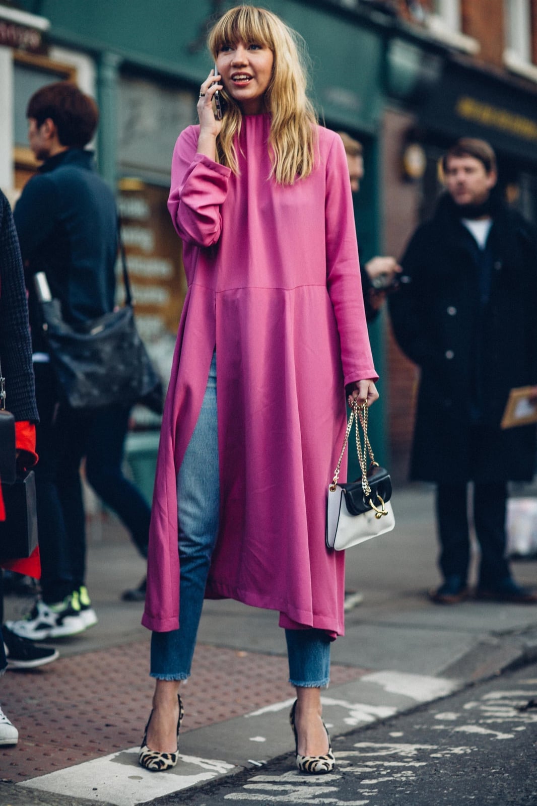 Straight Leg Jeans Under Pink Tunic Dress Straight Leg Jeans Under Pink Tunic Dress — Classy Going Out Outfits Jeans