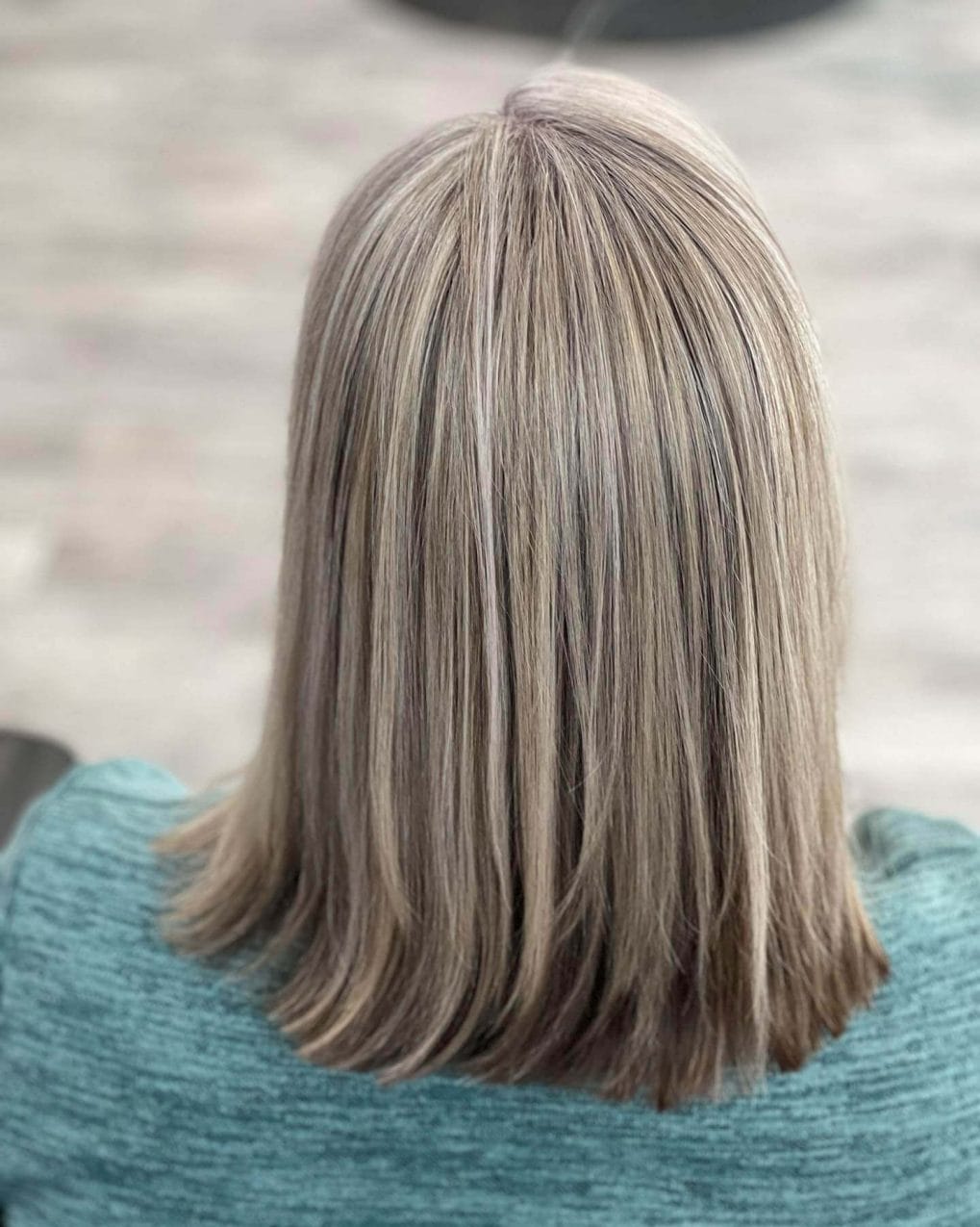 Shoulder Length Layers With Blonde Highlights Shoulder Length Layers With Blonde Highlights — Classy Gray Blending Hair