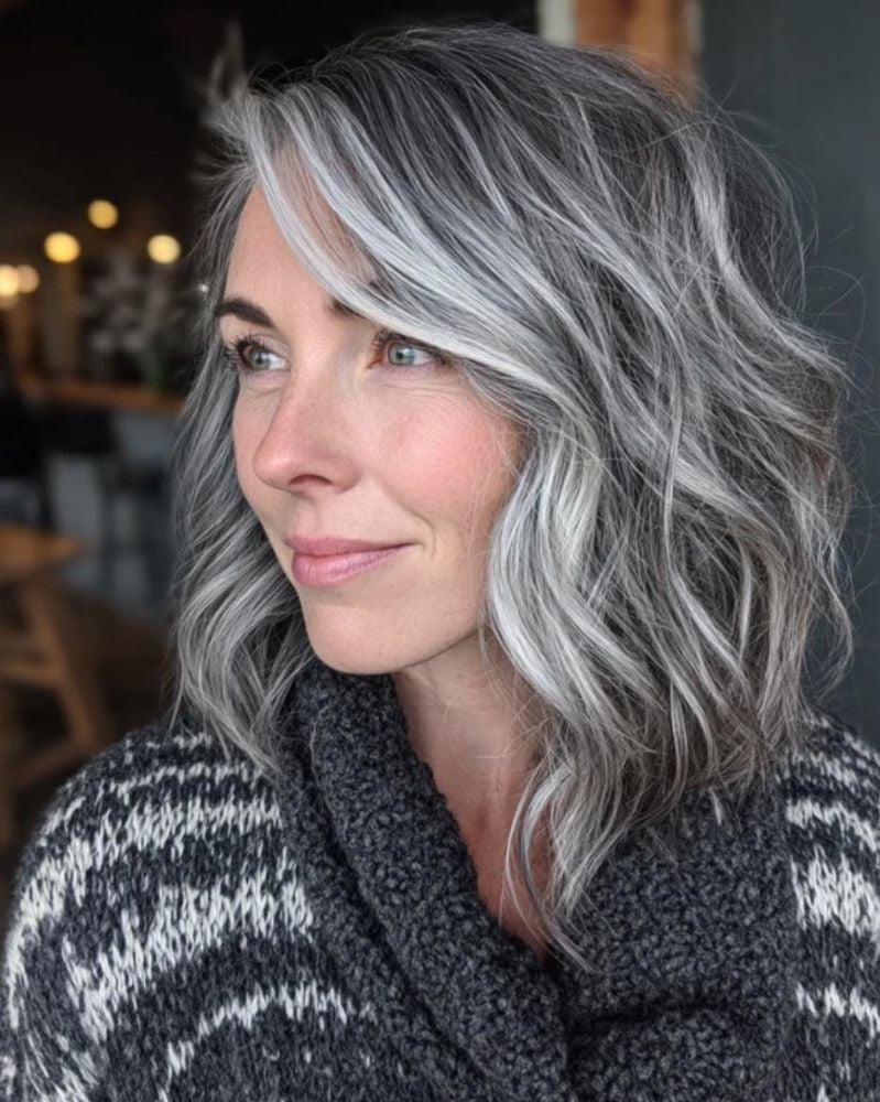 Collarbone Lob With Layers and Waves Collarbone Lob With Layers and Waves — Classy Gray Blending Hair