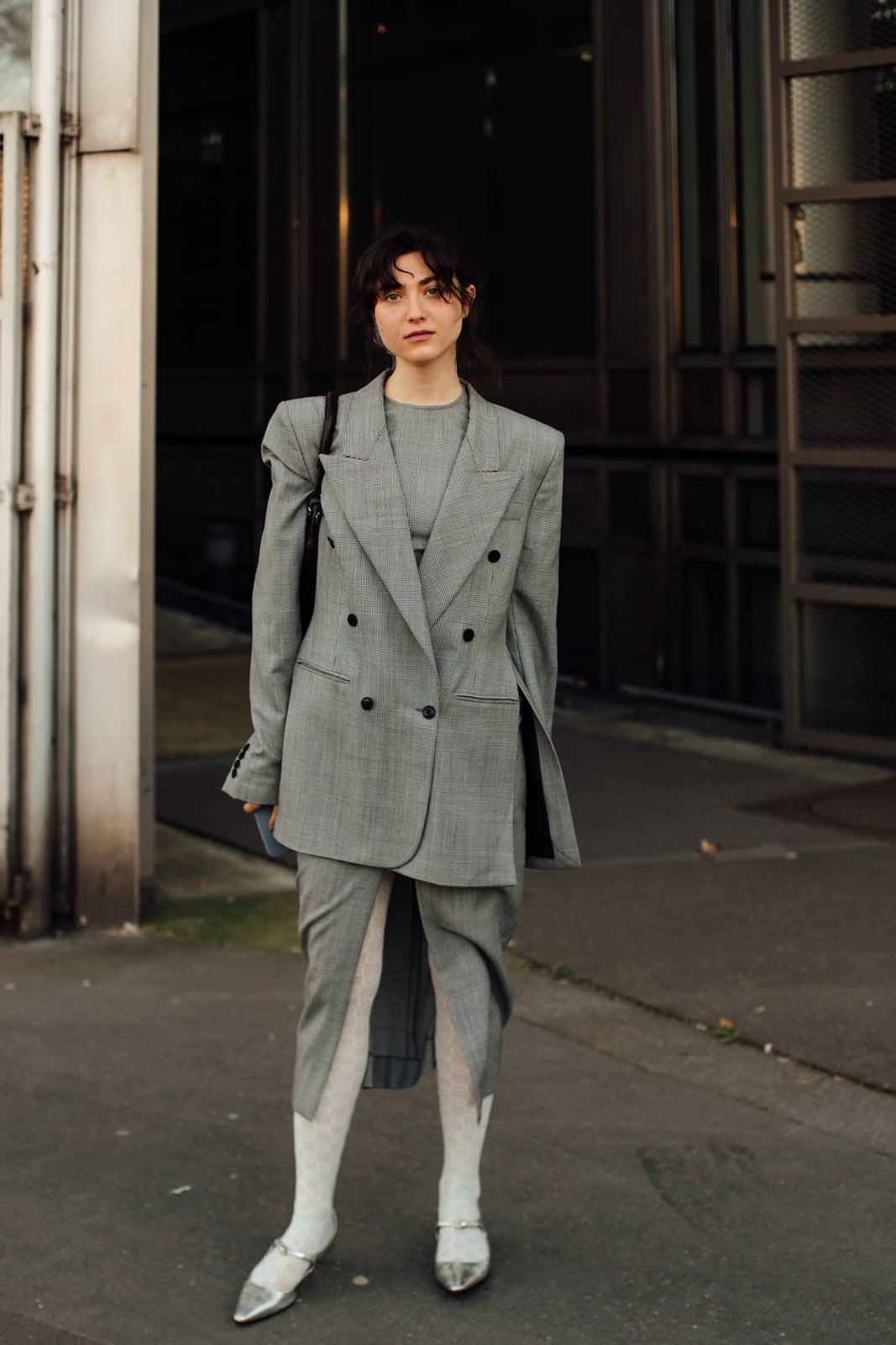 Monochromatic Grey Outfit with Oversized Blazer — Classy Gray Pants Outfits