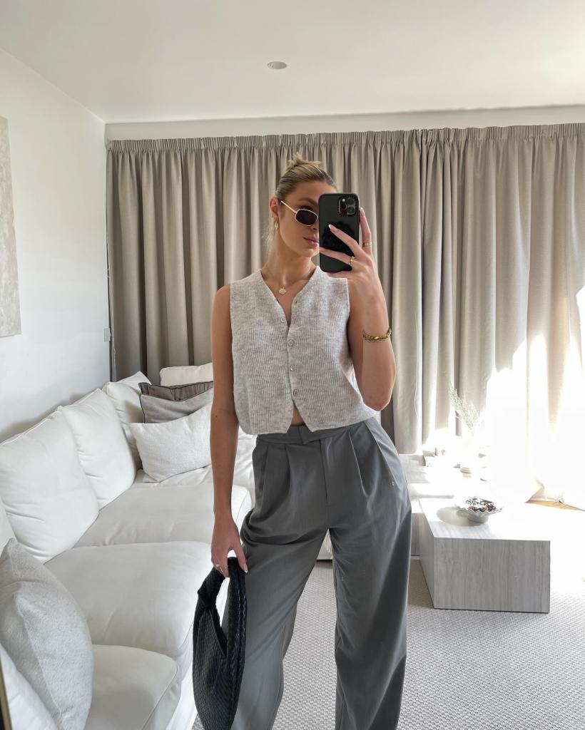 Grey Wide Leg Trousers with Oversized Blazer — Classy Gray Pants Outfits