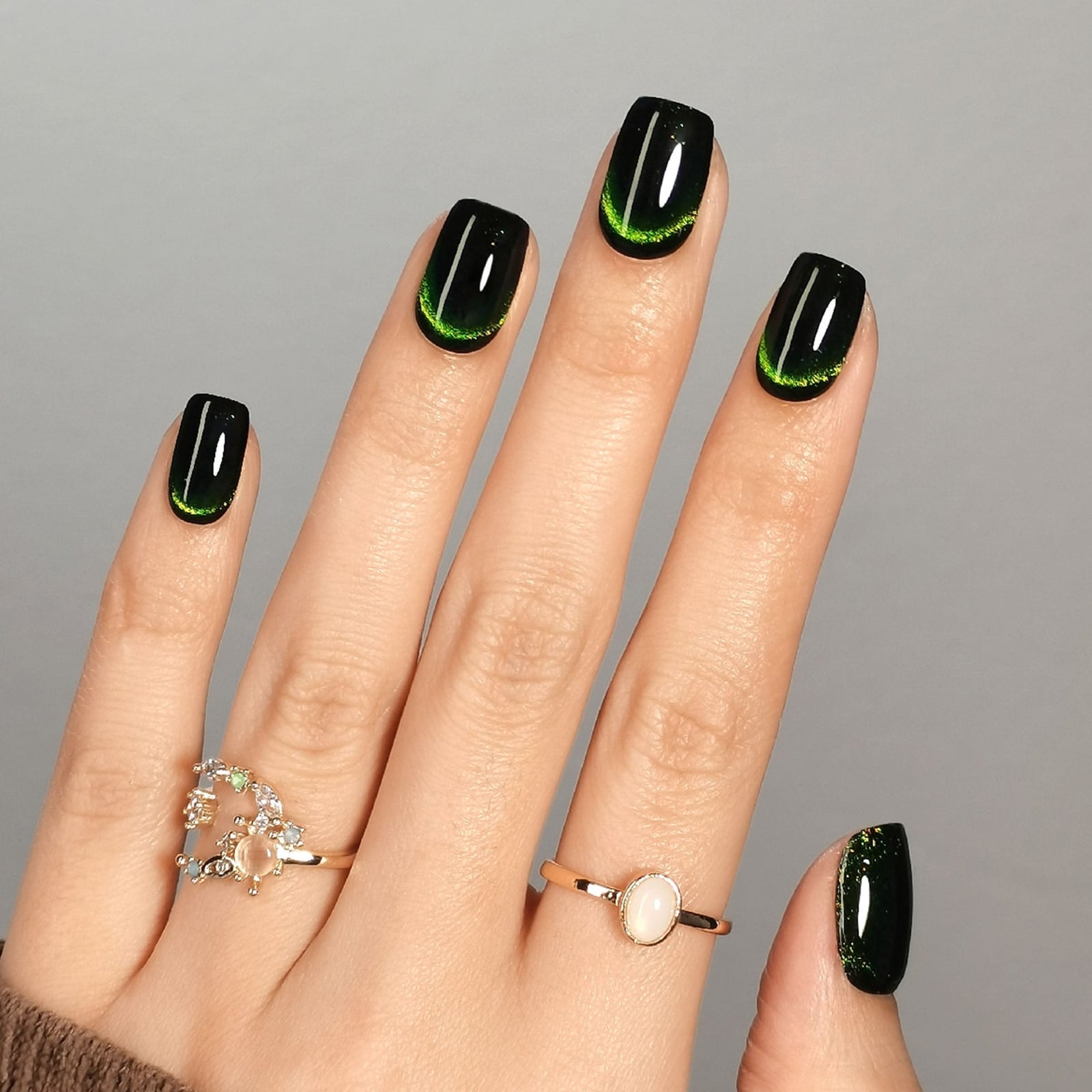 Dark Green Cat Eye Medium Square Nails — Classy Green Cat Eye Nails