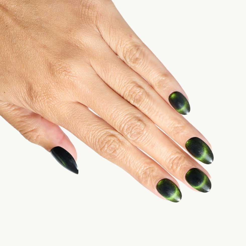 Deep Green Diagonal Stripe Cat Eye Medium Almond Nails — Classy Green Cat Eye Nails