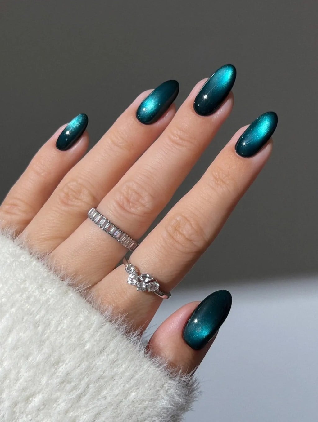 Deep Emerald Green Cat Eye Medium Almond Nails — Classy Green Cat Eye Nails