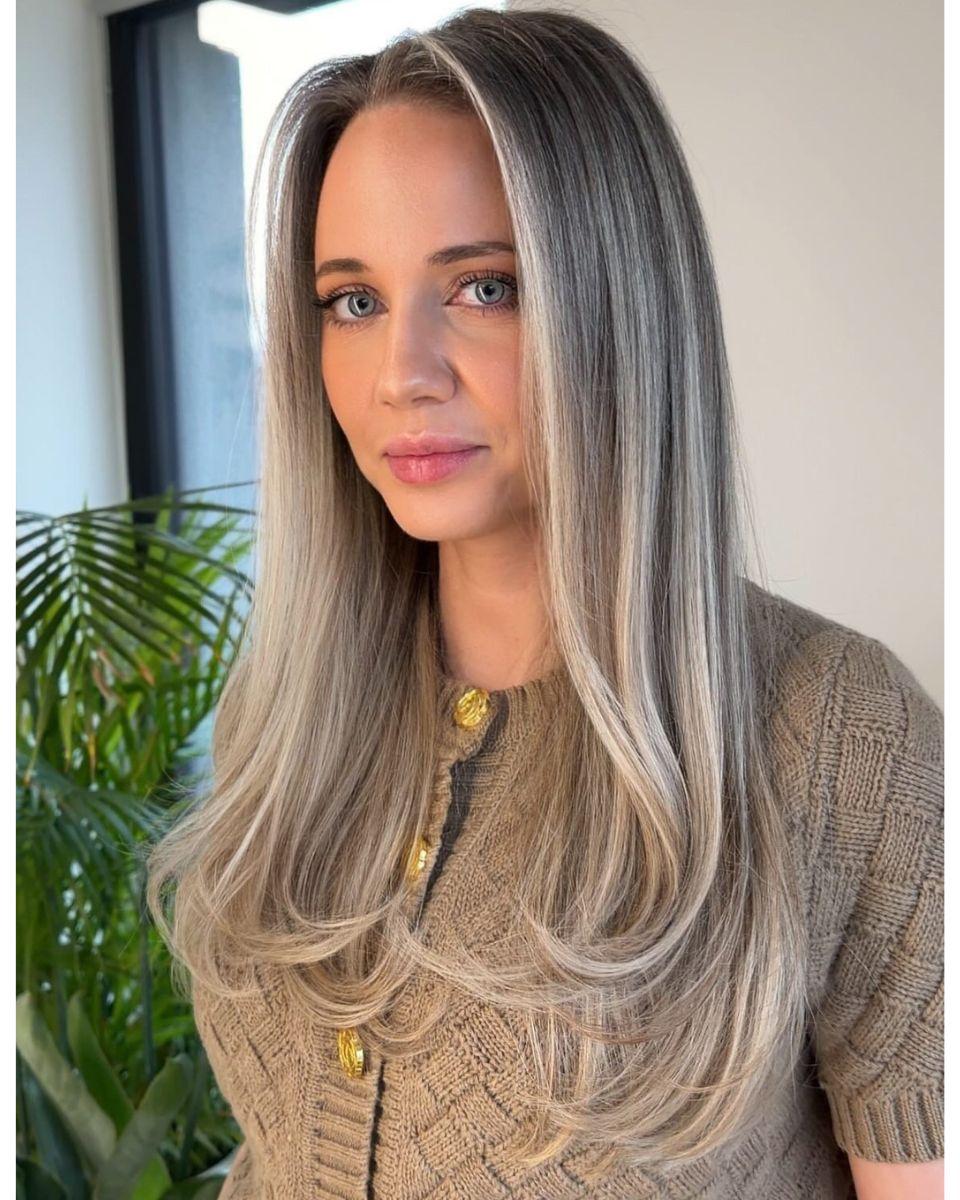 Seamless Beige Blonde and Gray Blending Formula
