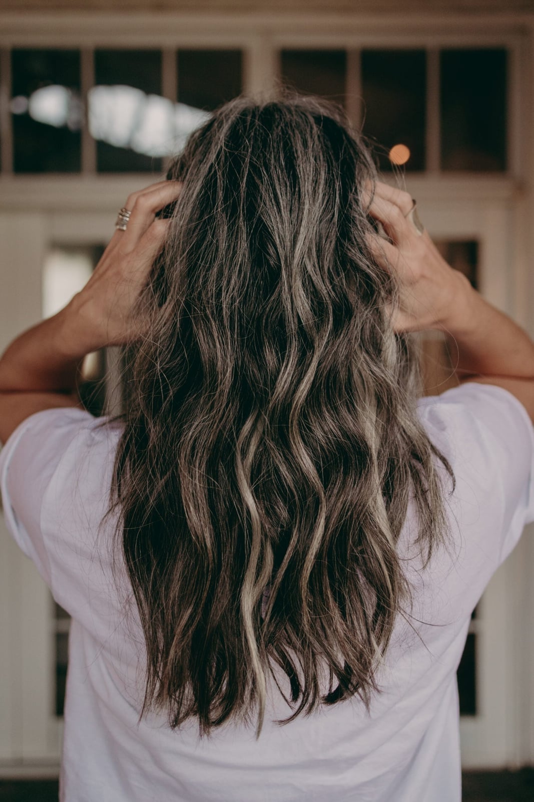 Mid-Back Layers With Dark Base And Grey, Office-Safe Version — Classy Grey Blending Highlights