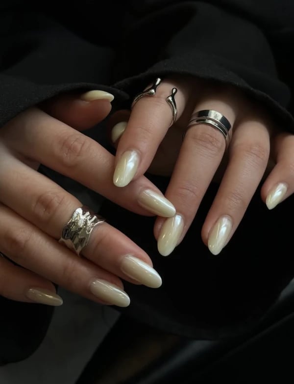 Short Almond Milky White Chrome Nails — Classy Hailey Bieber Nails
