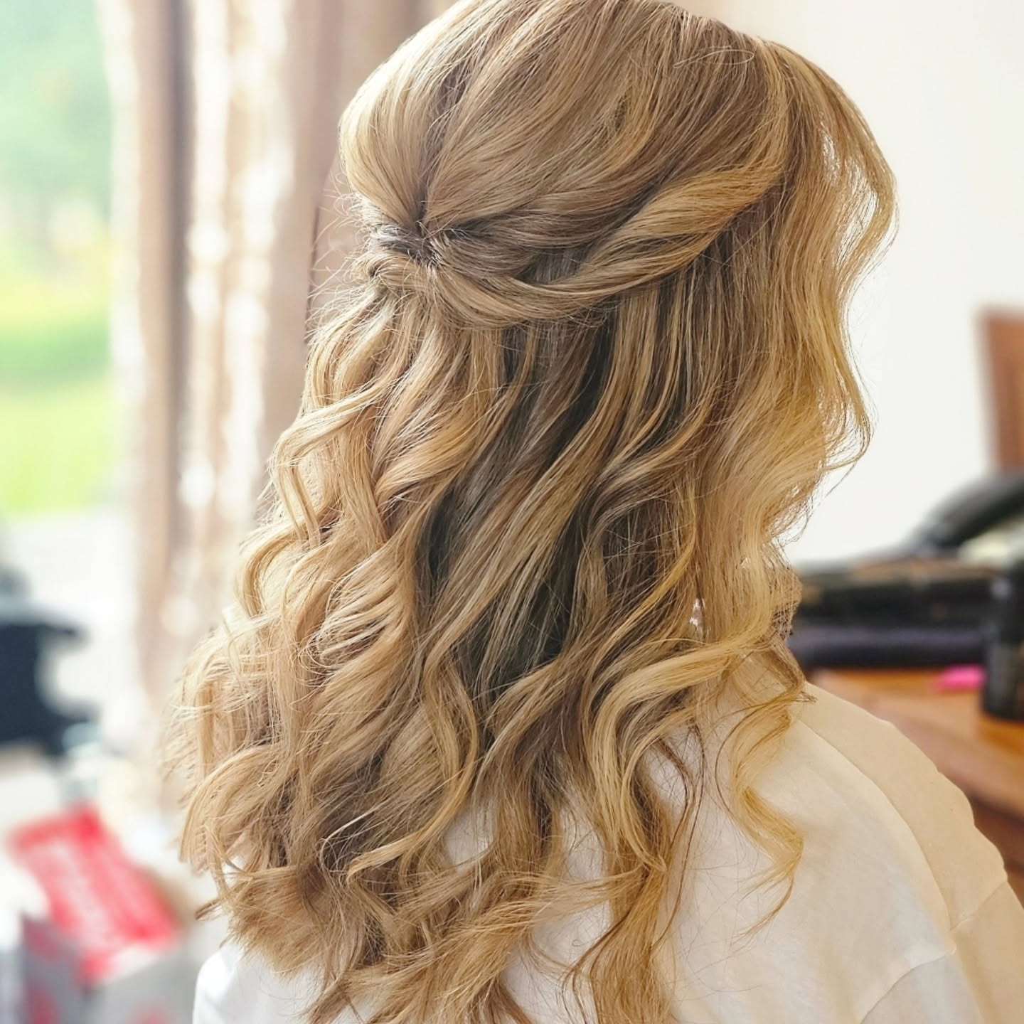 Mid-Back Half Up Half Down Twisted Waves, Close-Up Take — Classy Hair Down Hairstyles