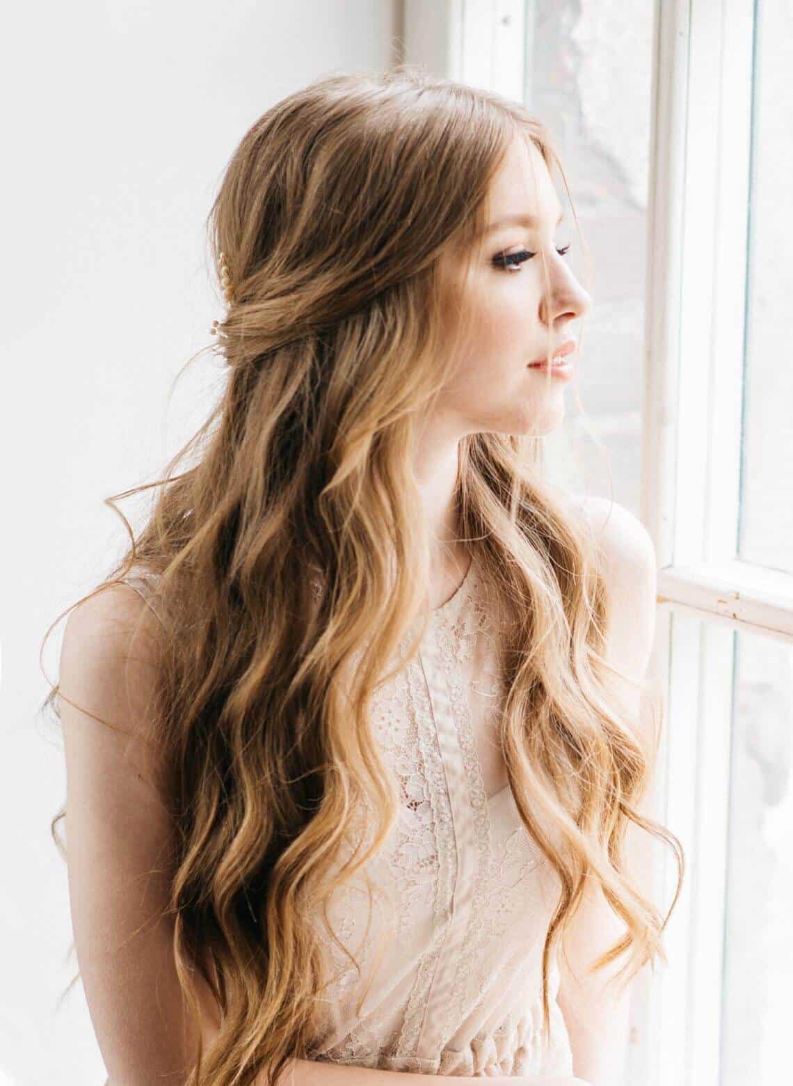 Mid-Back Half Up Half Down Loose Waves, Honey Blonde — Classy Hair Down Hairstyles