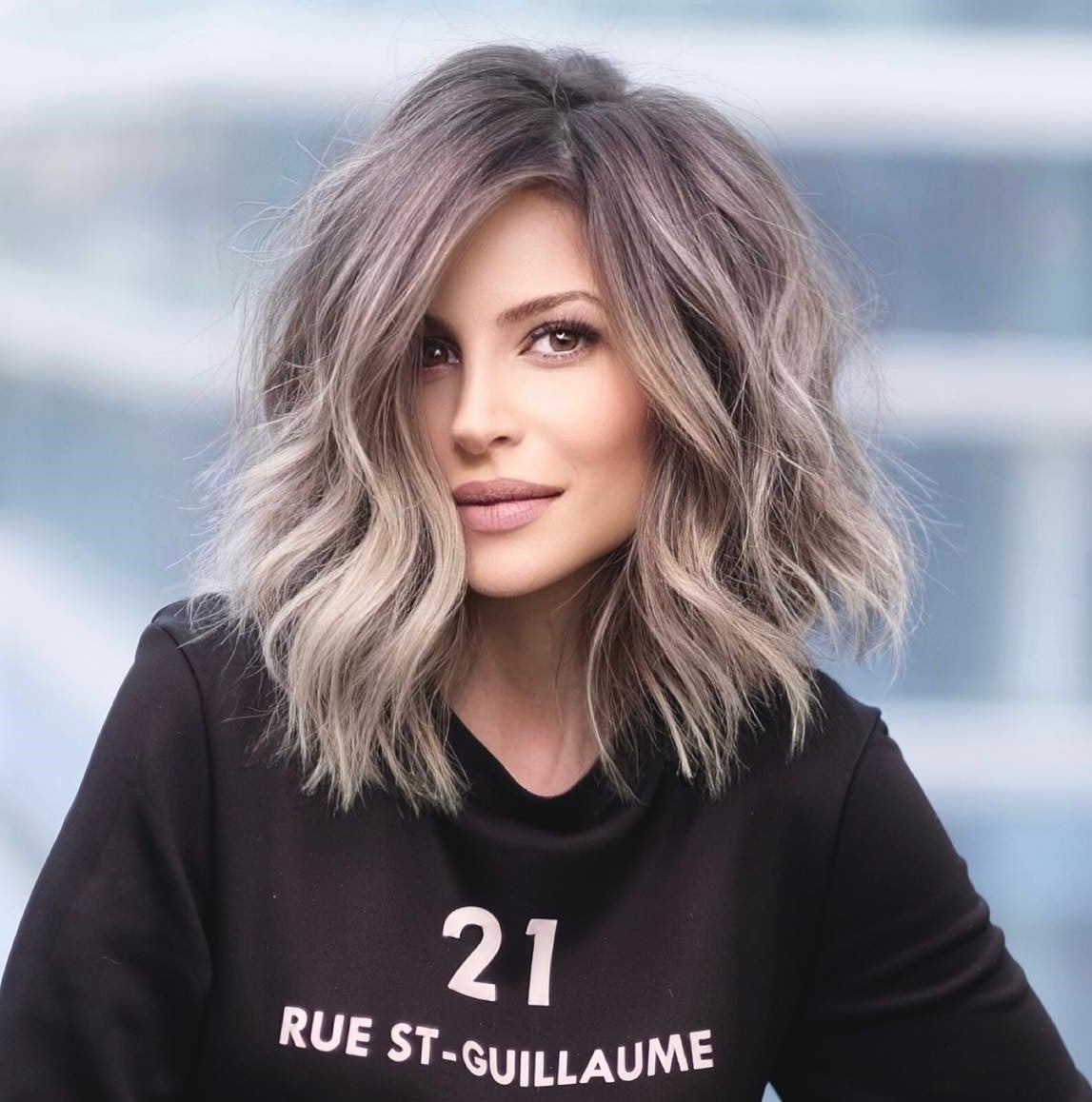 Shoulder Length Angled Bob With Waves Shoulder Length Angled Bob With Waves — Classy Haircuts for Wavy Hair