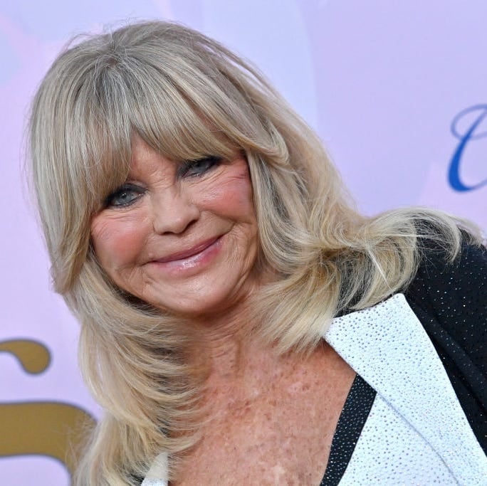 Long Layered Ash Blonde With Curtain Bangs Long Layered Ash Blonde With Curtain Bangs — Classy Hairstyles for Women over 50