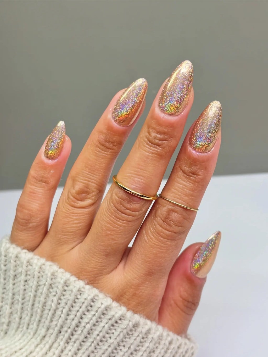Medium Almond Gold Holographic Glitter Nails Medium Almond Gold Holographic Glitter Nails — Classy Holographic Nails