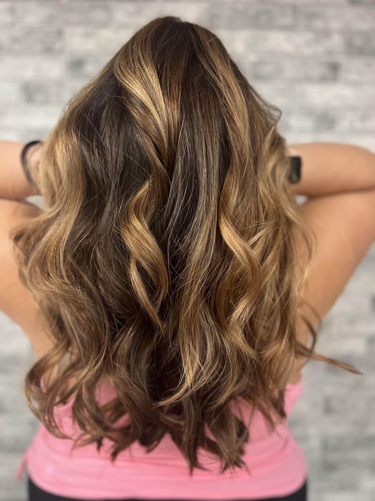 Dark Blonde With Bright Honey Highlights Dark Blonde With Bright Honey Highlights — Classy Honey Highlights
