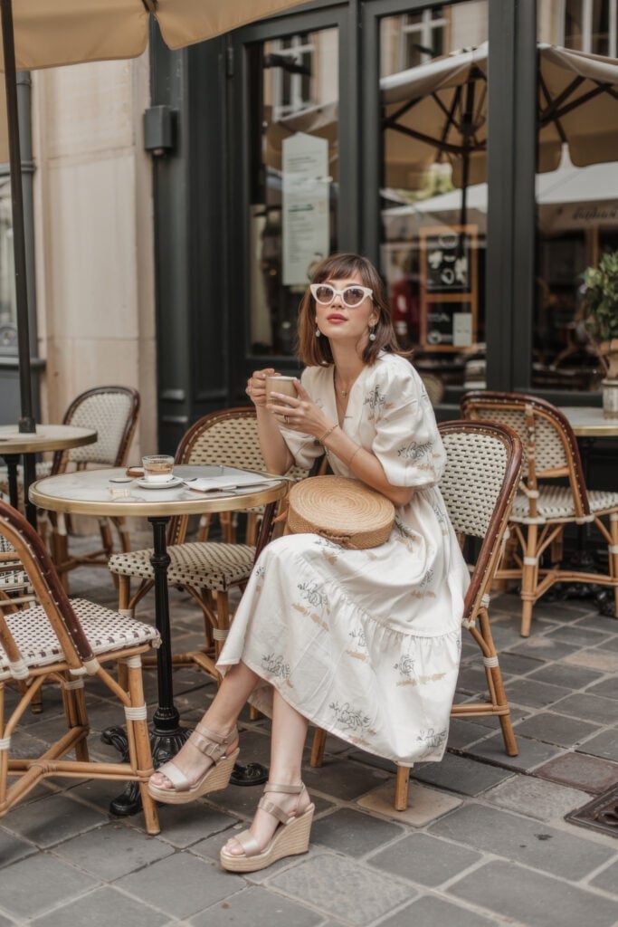 Off-White Printed Midi Dress With Wedge Sandals Off-White Printed Midi Dress With Wedge Sandals — Classy Hot Weather Outfits
