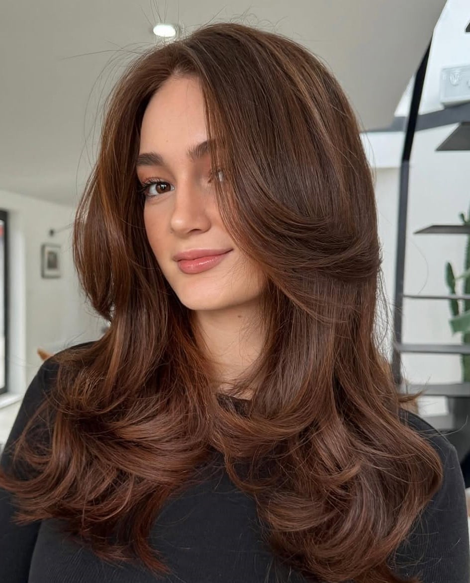 Neutral Palette With Voluminous Layered Hair Neutral Palette With Voluminous Layered Hair — Classy Hush Cut