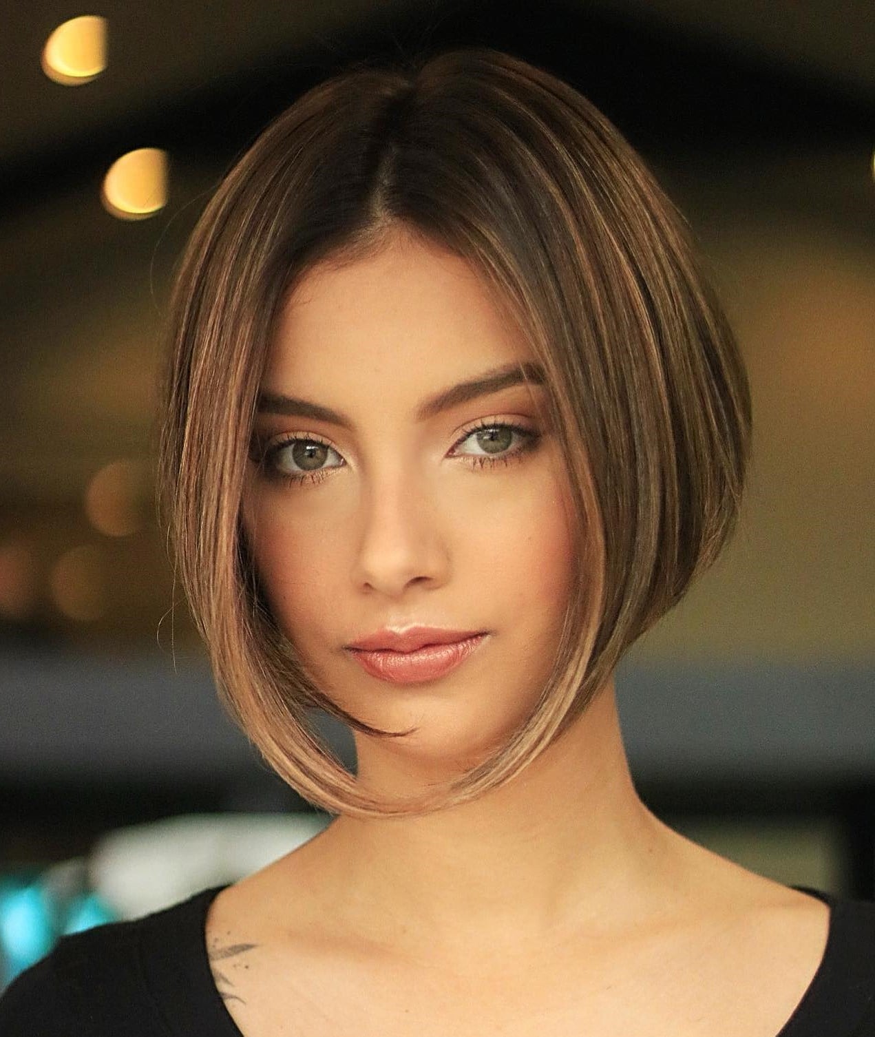 Collarbone Brown Inverted Bob With Balayage — Classy Inverted Bob