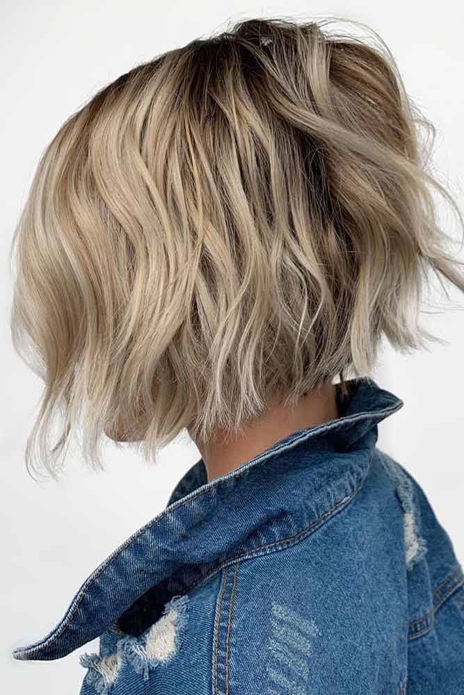 Collarbone Ash Blonde Inverted Bob — Classy Inverted Bob