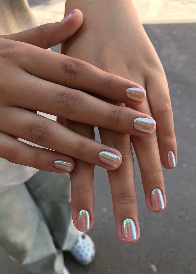 Pink Blue Green Pearlescent Chrome Short Oval Nails Pink Blue Green Pearlescent Chrome Short Oval Nails — Classy Iridescent Nails