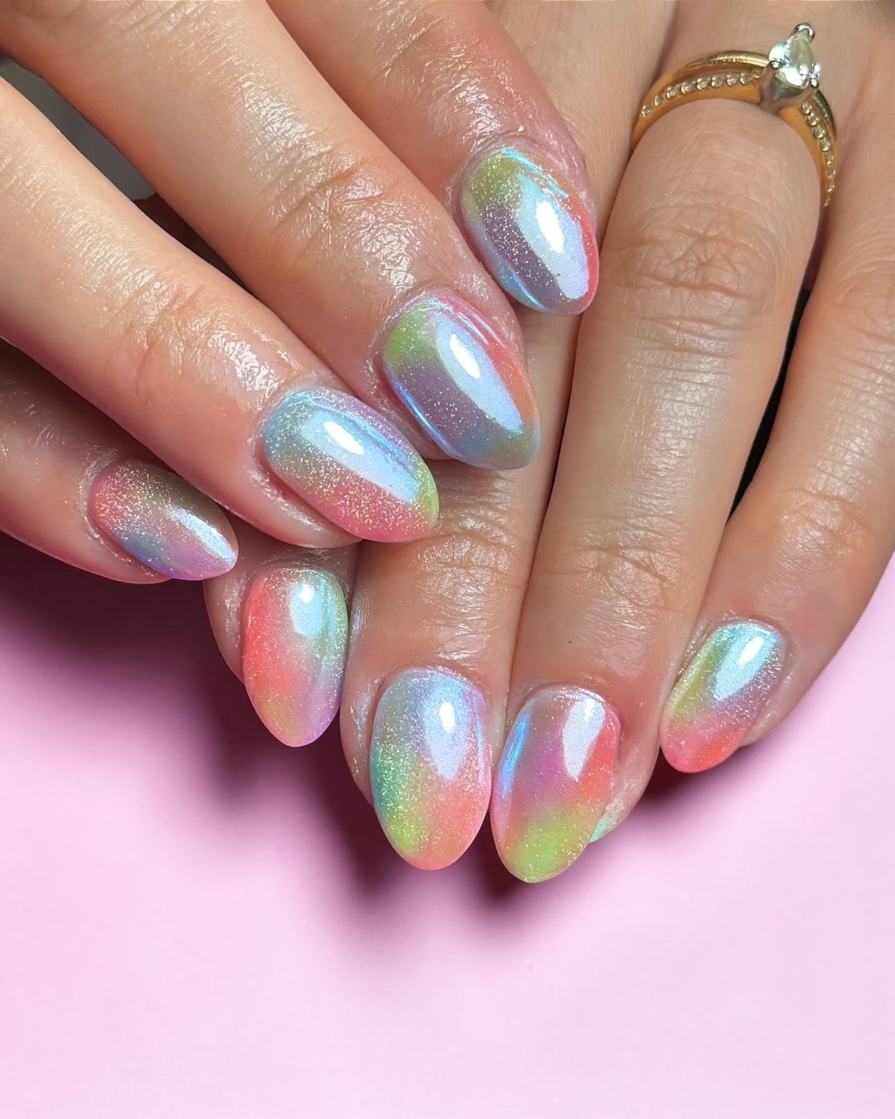 Vibrant Pearlescent Iridescent Short Oval Nails, Pink Vibrant Pearlescent Iridescent Short Oval Nails, Pink — Classy Iridescent Nails