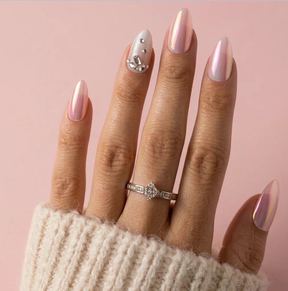 Pearlescent Pink Blue Shift Medium Almond Nails with Rhinestones Pearlescent Pink Blue Shift Medium Almond Nails with Rhinestones — Classy Iridescent Nails