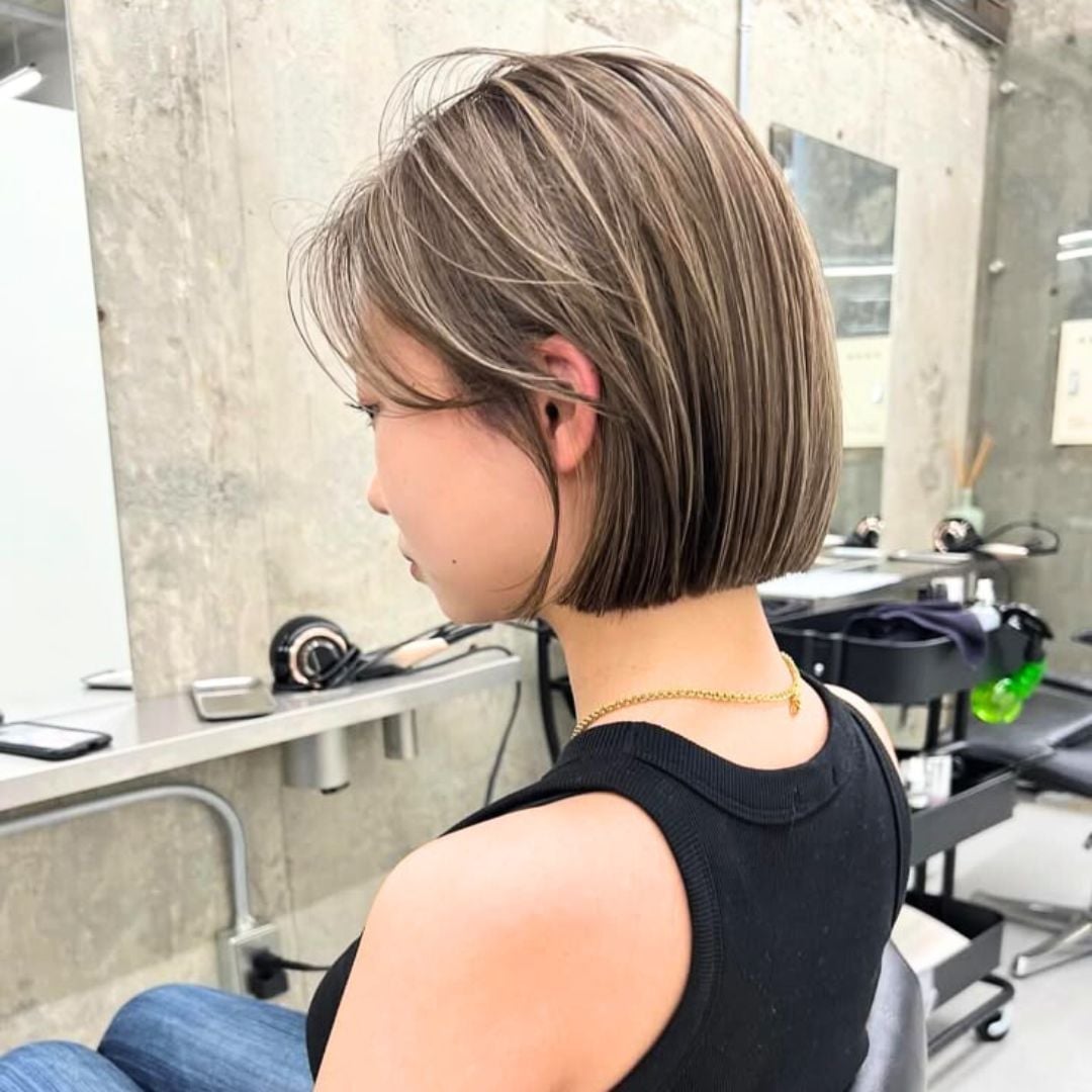 Fine Ash Brown Bob With Side Bangs Fine Ash Brown Bob With Side Bangs — Classy Japan Hairstyles