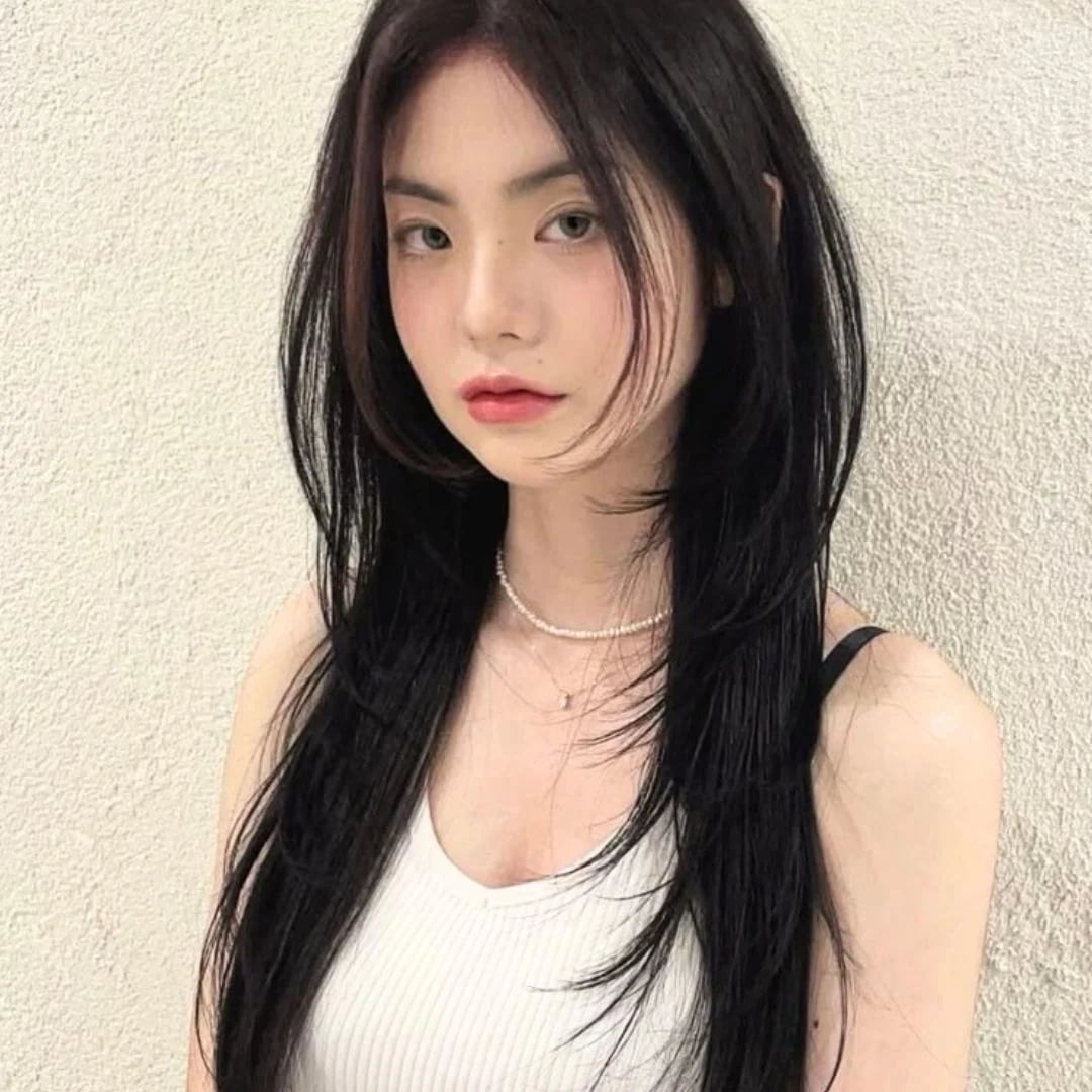 Long Layered Hair With Curtain Bangs Long Layered Hair With Curtain Bangs — Classy Japanese Hairstyles