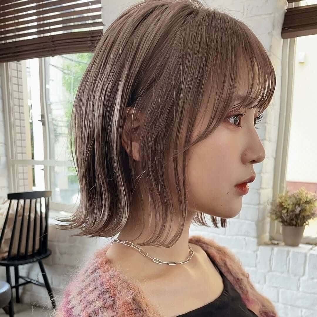 Textured Chin Bob With Wispy Bangs Textured Chin Bob With Wispy Bangs — Classy Japanese Hairstyles