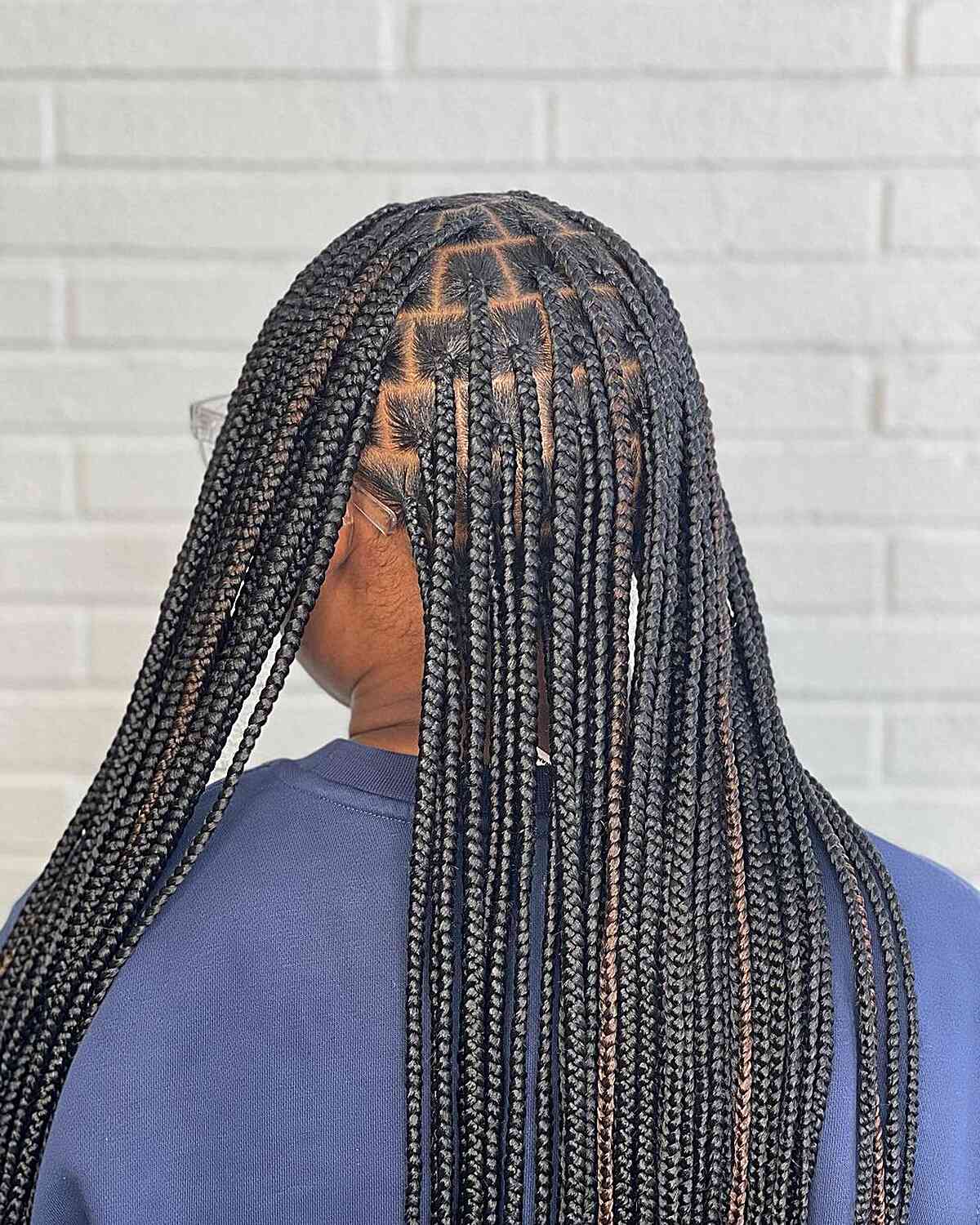 Very Long Black Knotless Braids With Beads, Mid-Back Very Long Black Knotless Braids With Beads, Mid-Back — Classy Knotless Hairstyles