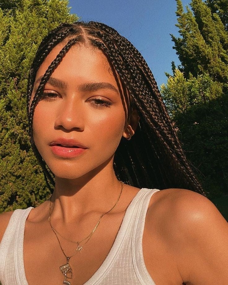 Deep Black Knotless Box Braids, Mid-Back Deep Black Knotless Box Braids, Mid-Back — Classy Knotless Hairstyles