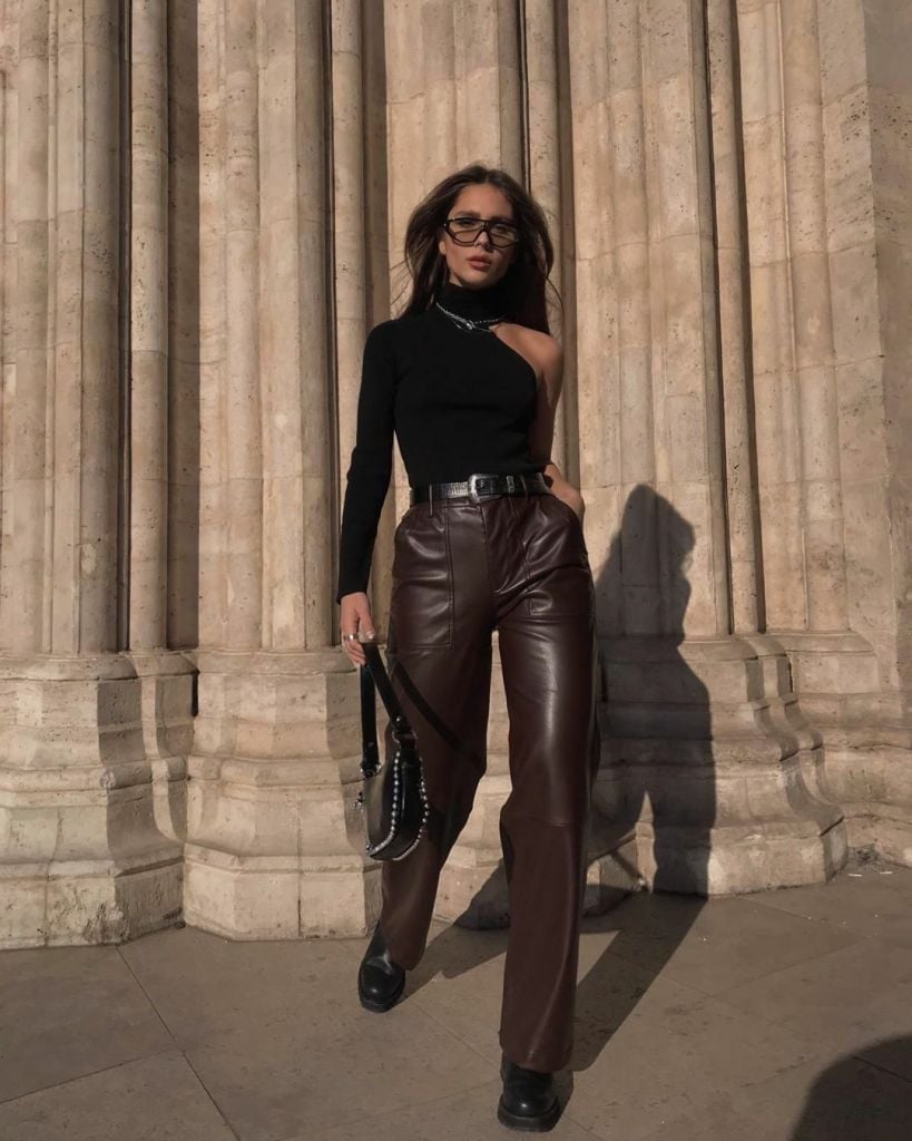 Brown Wide Leg Leather Trousers With One Shoulder Top Brown Wide Leg Leather Trousers With One Shoulder Top — Classy Leather Pants Outfits