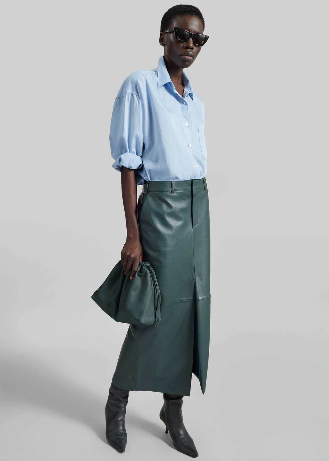 Dark Green Leather Maxi Skirt With Button-Up Shirt Dark Green Leather Maxi Skirt With Button-Up Shirt — Classy Leather Skirt Outfits