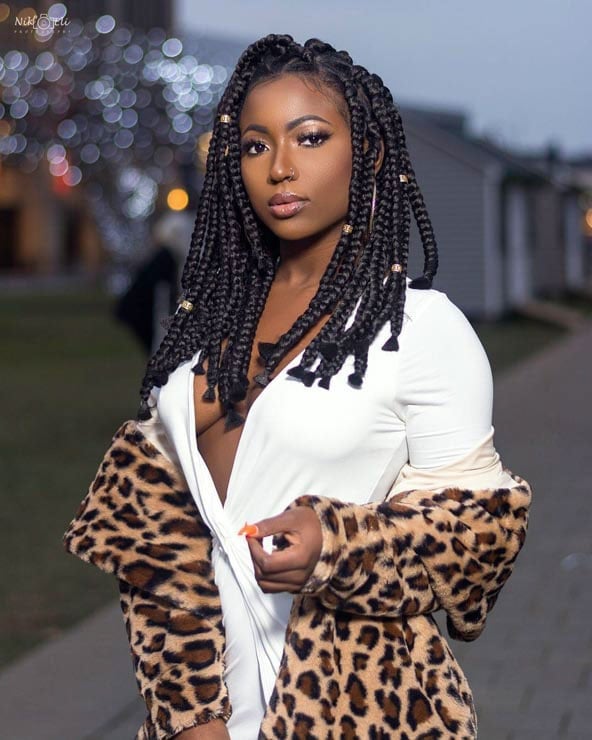 Mid-Back Wavy Box Braids With Beads, Black — Classy Length Braids