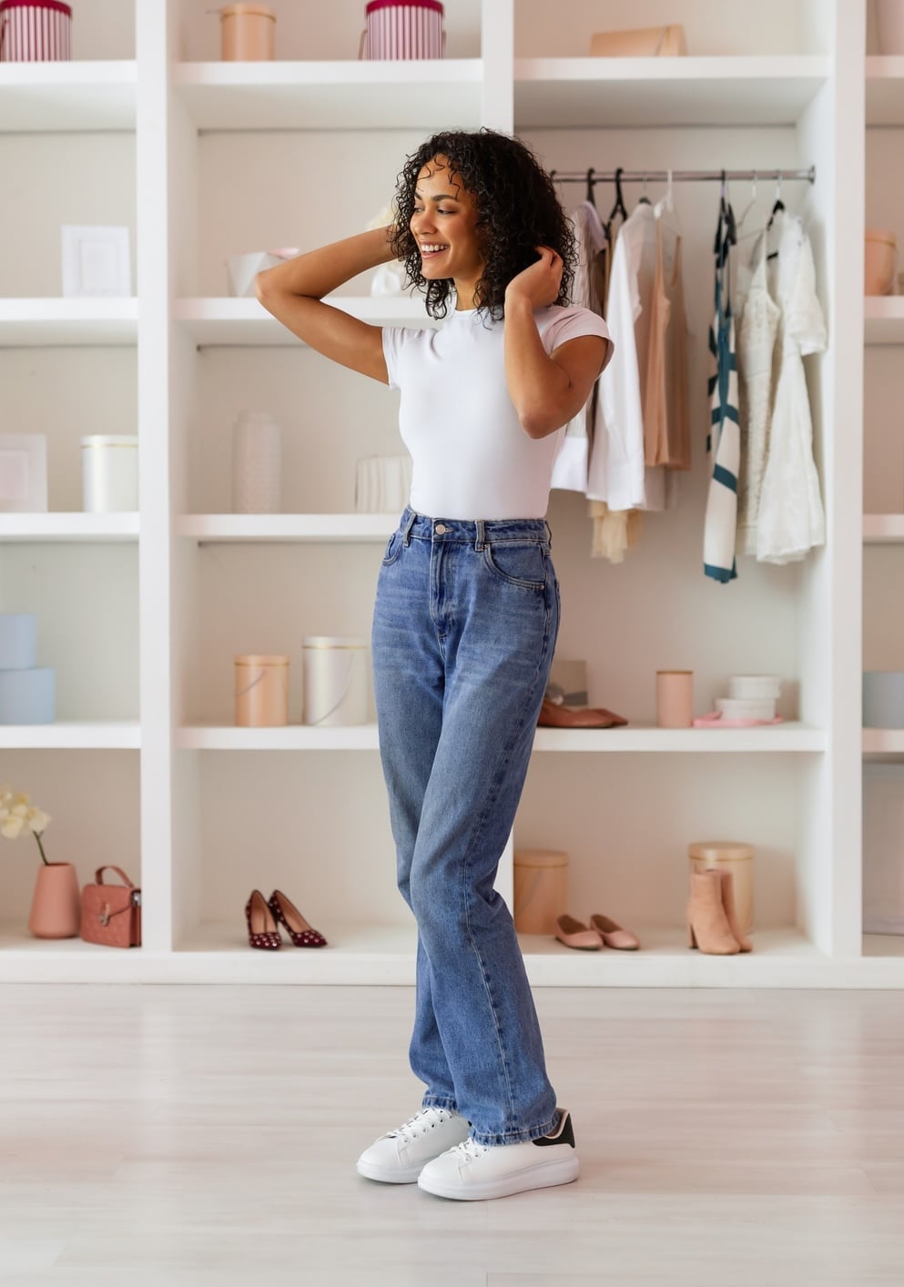 Light Blue Wide Leg Jeans With White Tee And Sneakers Light Blue Wide Leg Jeans With White Tee And Sneakers — Classy Light Blue Jeans Outfits