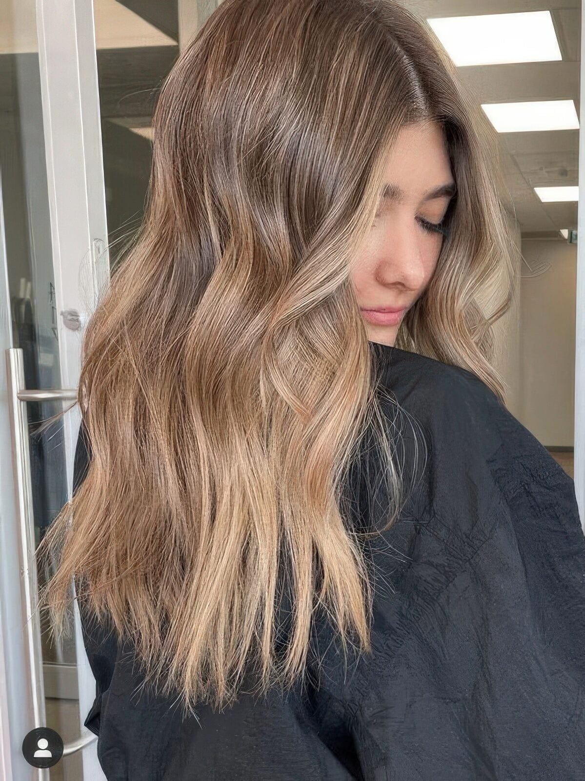 Lob With Face-Framing Layers and Curtain Bangs — Classy Light Brown Hair with Blonde