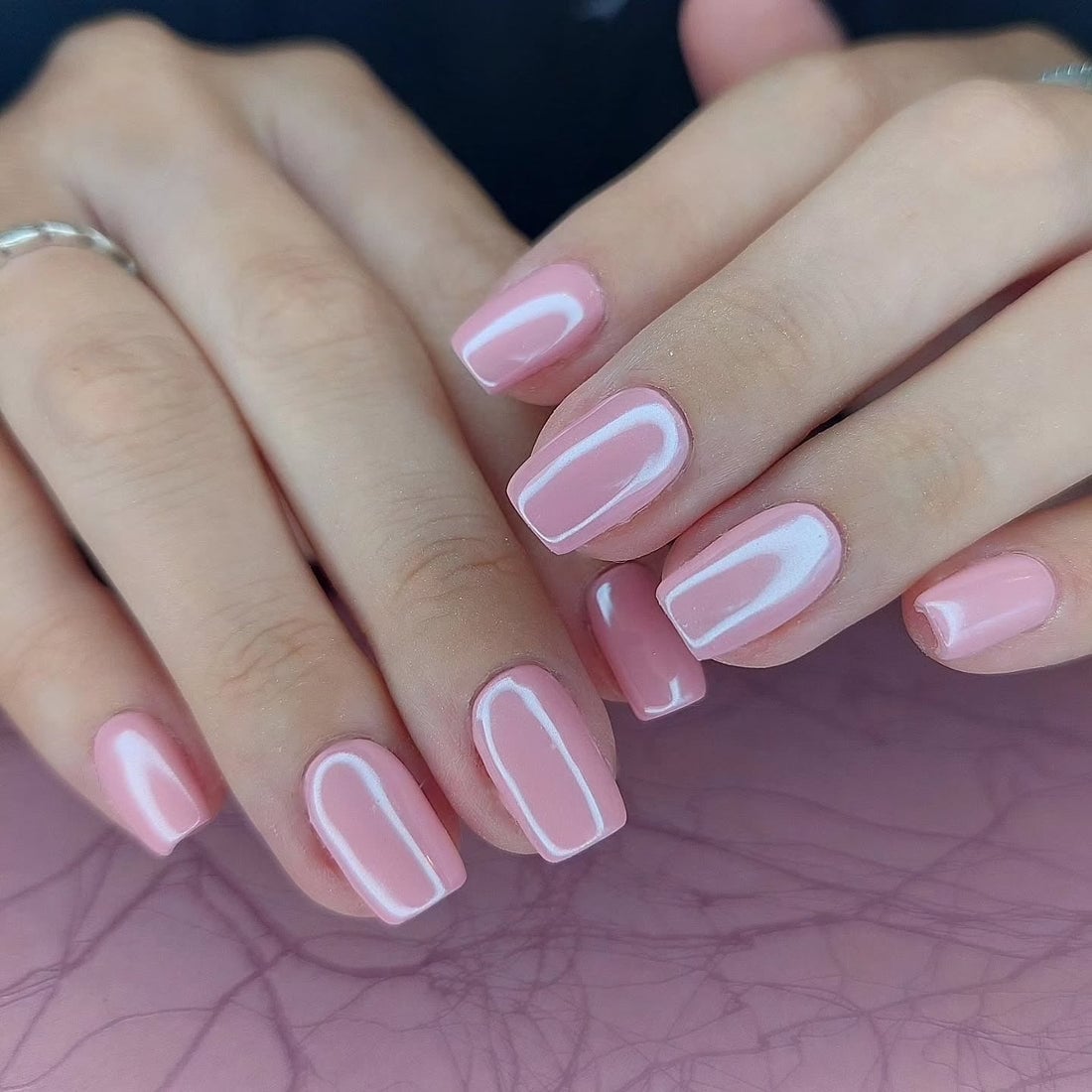 Sheer Nude Short Square Nails With Thin White Tip Sheer Nude Short Square Nails With Thin White Tip — Classy Light Nails