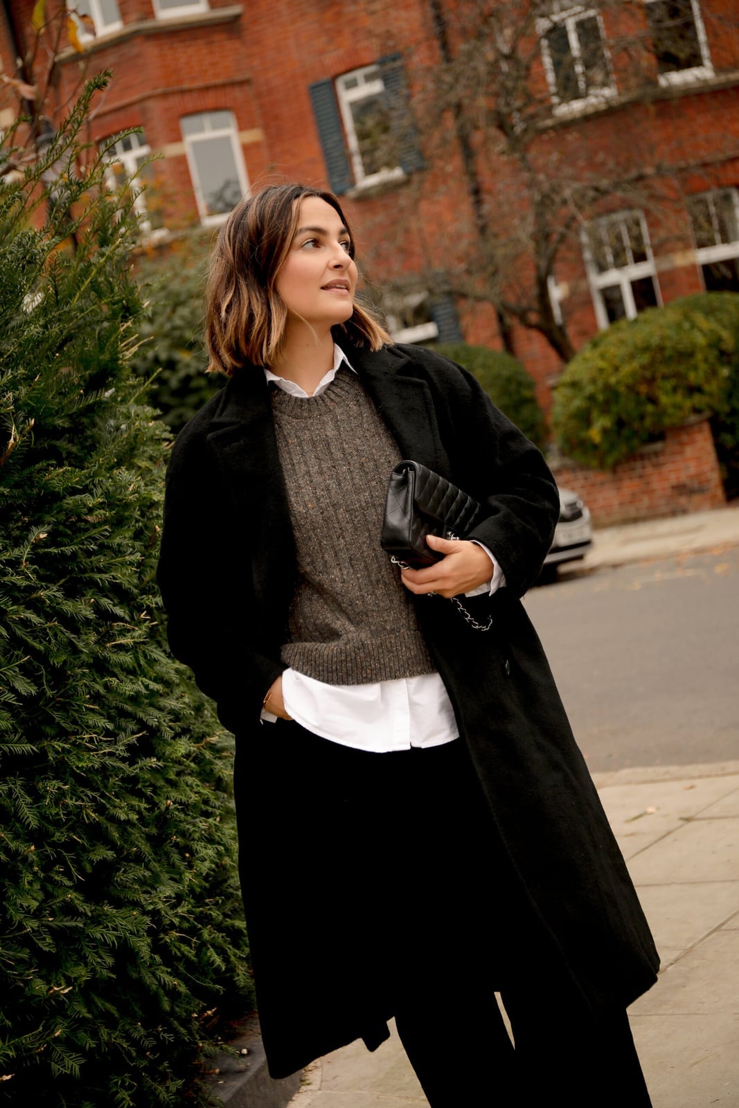 Long Black Coat for Casual Day Elegance Long Black Coat for Casual Day Elegance — Classy London Outfits