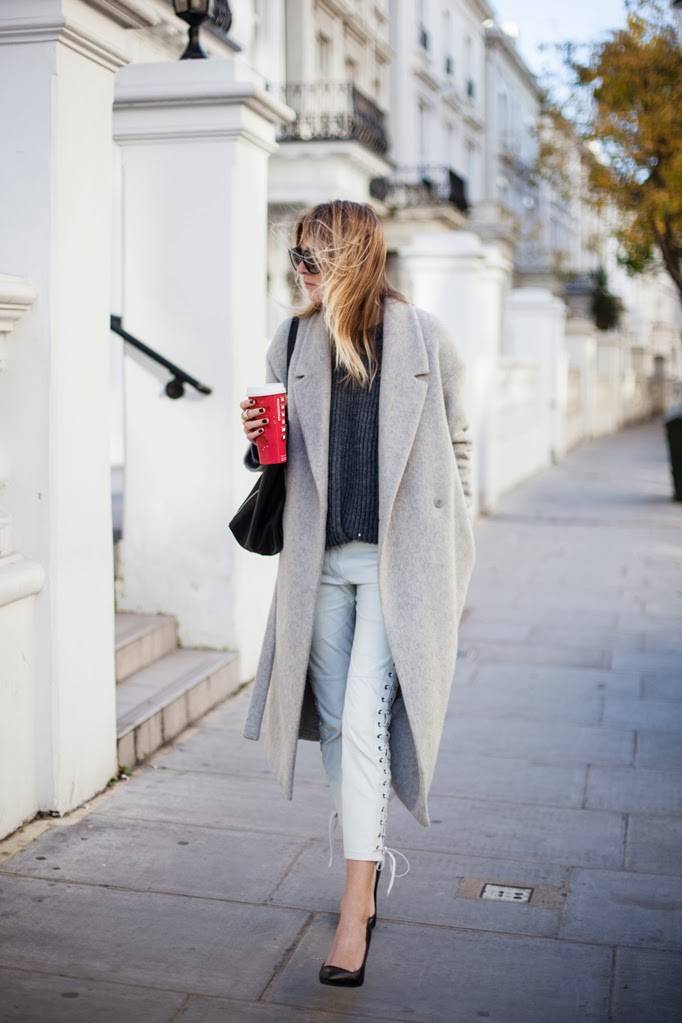 Grey Oversized Wool Coat for Casual Day Comfort Grey Oversized Wool Coat for Casual Day Comfort — Classy London Outfits