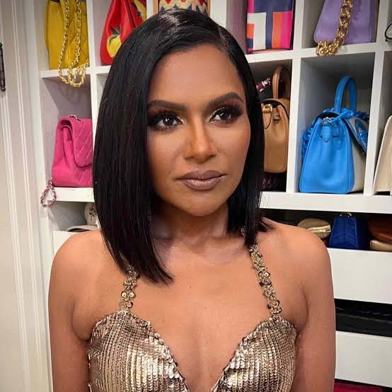 Asymmetrical Dark Brown Collarbone Lob Asymmetrical Dark Brown Collarbone Lob — Classy Long Bob Hairstyles
