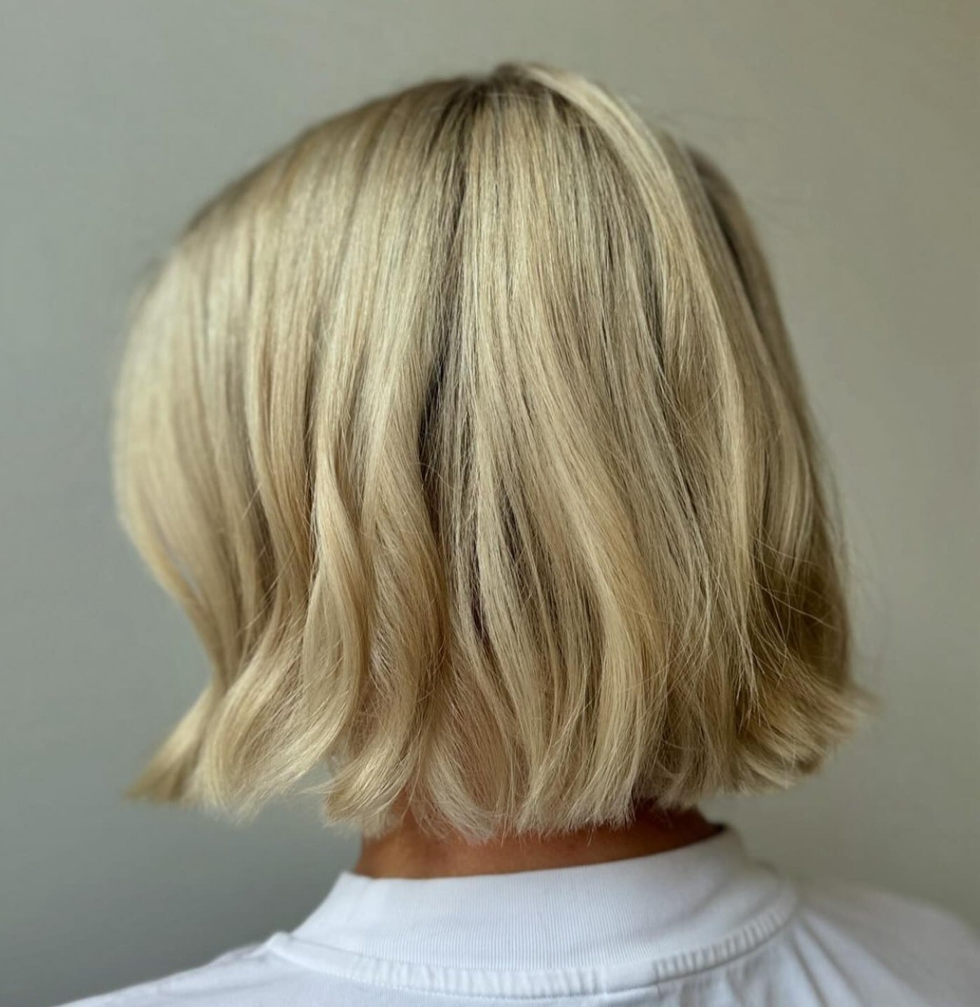 Blunt Chin Bob With Darker Lowlights Blunt Chin Bob With Darker Lowlights — Classy Long Bob Hairstyles