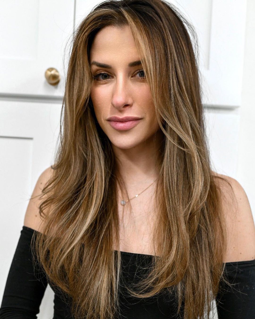Mid-Back Dark Blonde With Side Part Layers and Enhanced With Lighter — Classy Long Haircuts