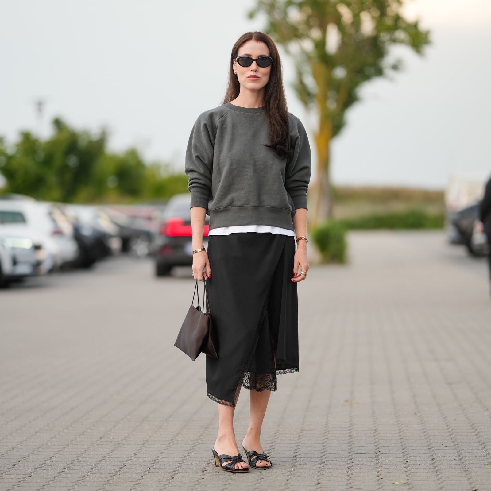 Casual Daytime Black Midi Wrap Skirt Casual Daytime Black Midi Wrap Skirt — Classy Long Skirt Outfits