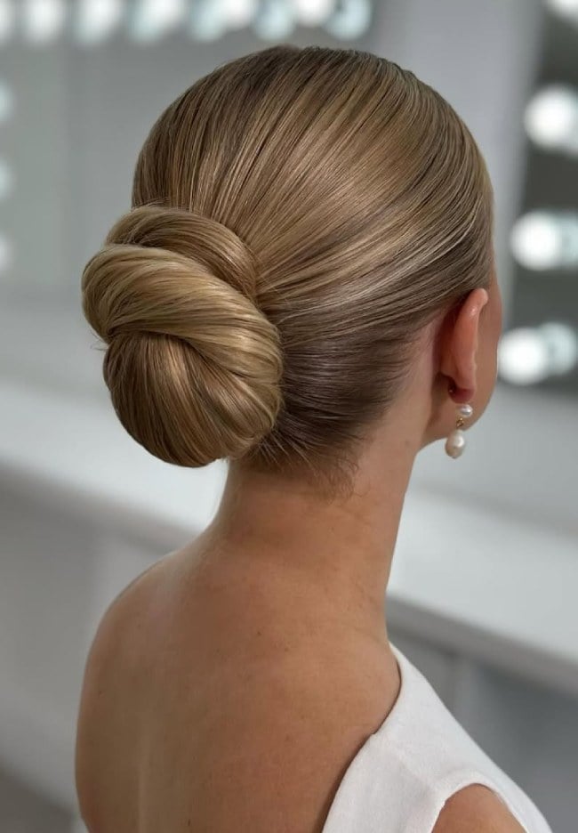 Beige Blonde Textured Low Bun Beige Blonde Textured Low Bun — Classy Low Bun Wedding Hair