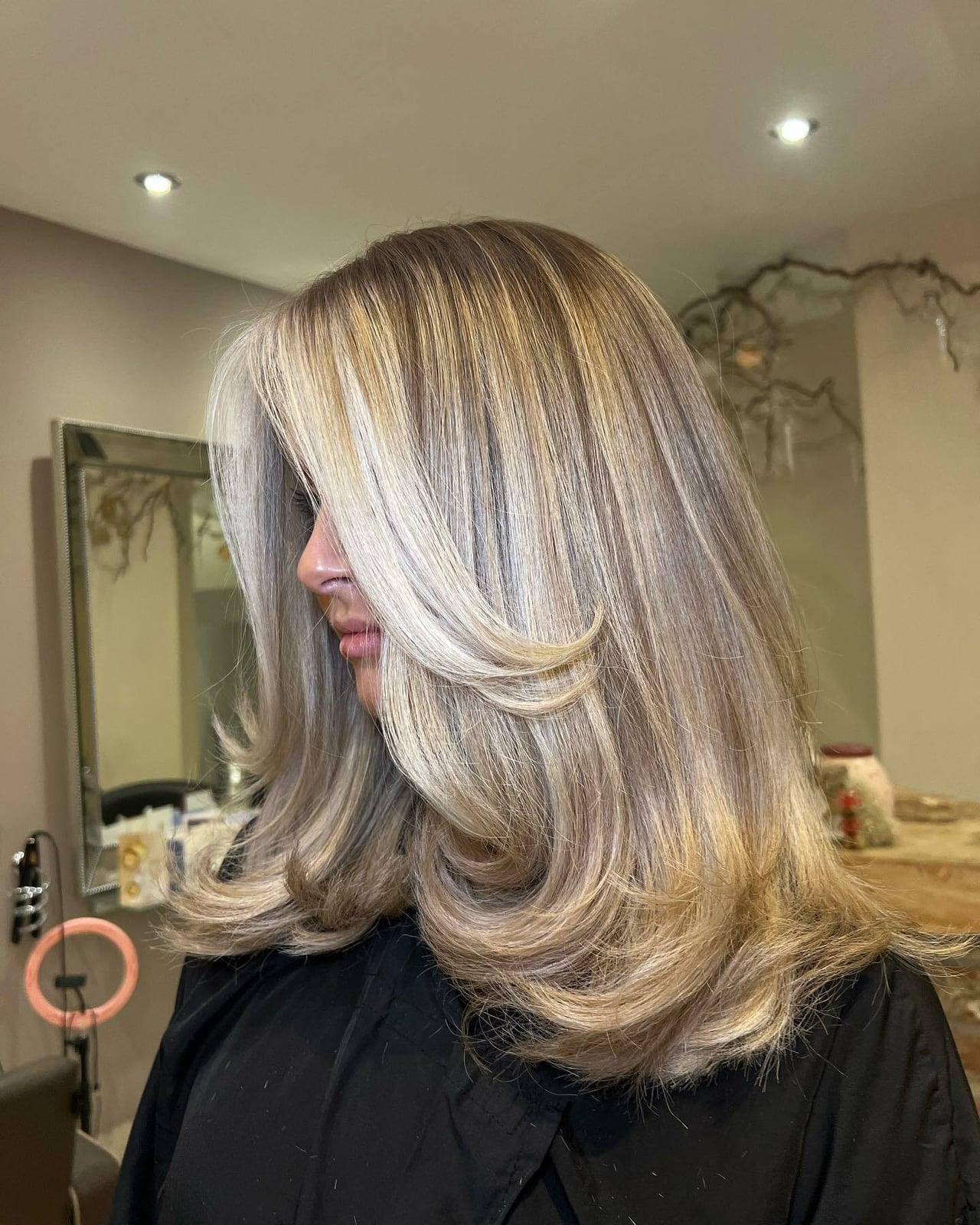 Mid-Back Layers With Ash Blonde Root Shadow — Classy Low Maintenance Haircuts