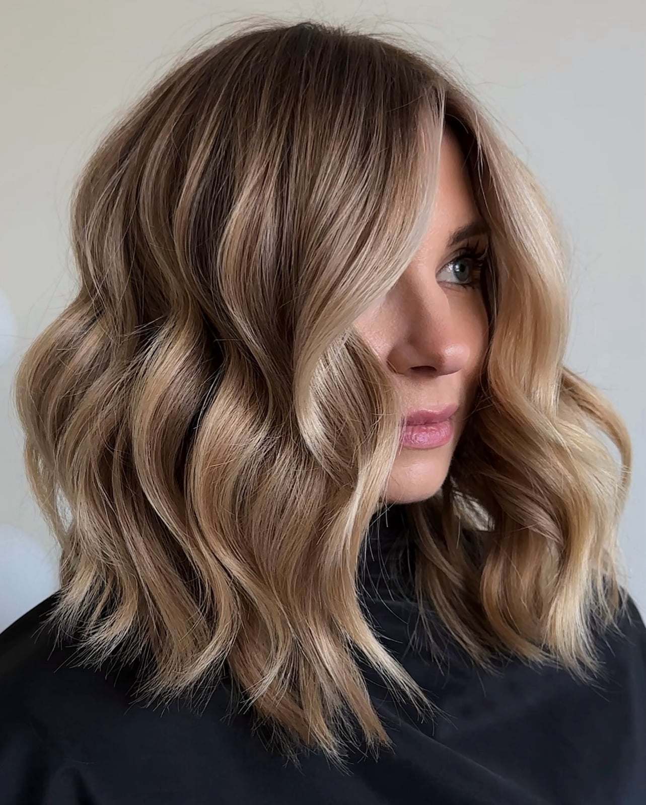 Dirty Blonde Lob With Lighter Highlights Dirty Blonde Lob With Lighter Highlights — Classy Lowlights for Blondes