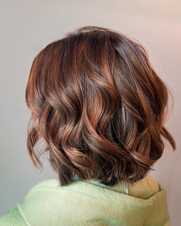 Chin Bob Dark Brown With Auburn Highlights — Classy Lowlights for Brunettes