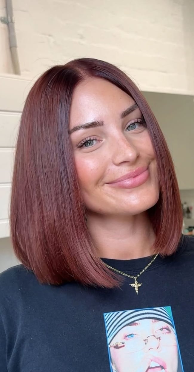 Sleek Mahogany Auburn Collarbone Lob Sleek Mahogany Auburn Collarbone Lob — Classy Mahogany Hair