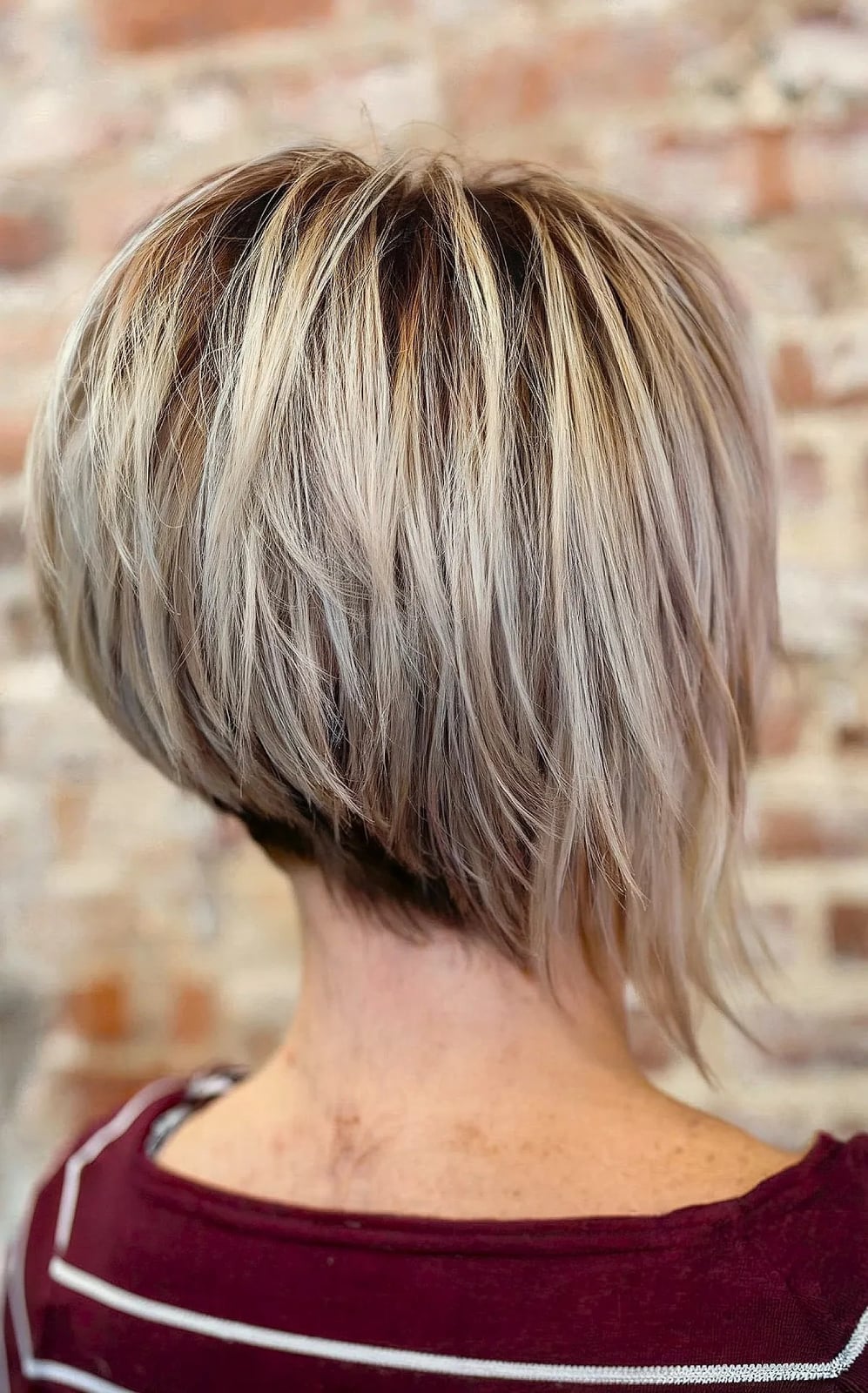 Collarbone Stacked Bob Ash Blonde — Classy Medium Bob