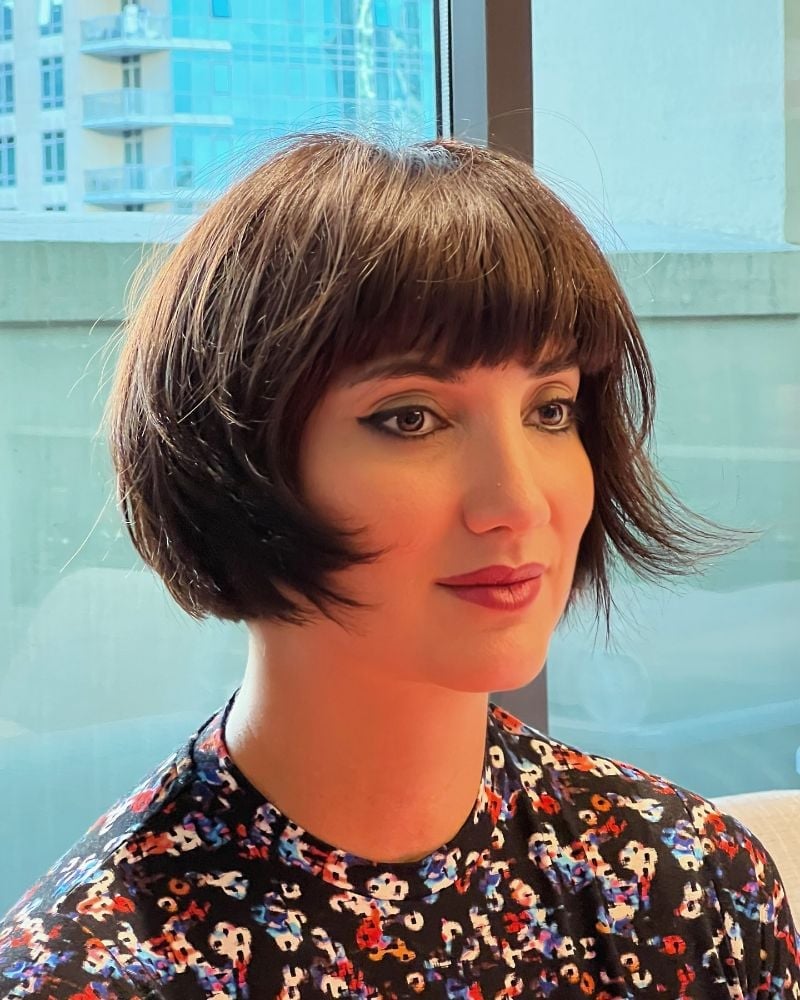 Chin Bob Dark Brown Curtain Bangs — Classy Medium Bob