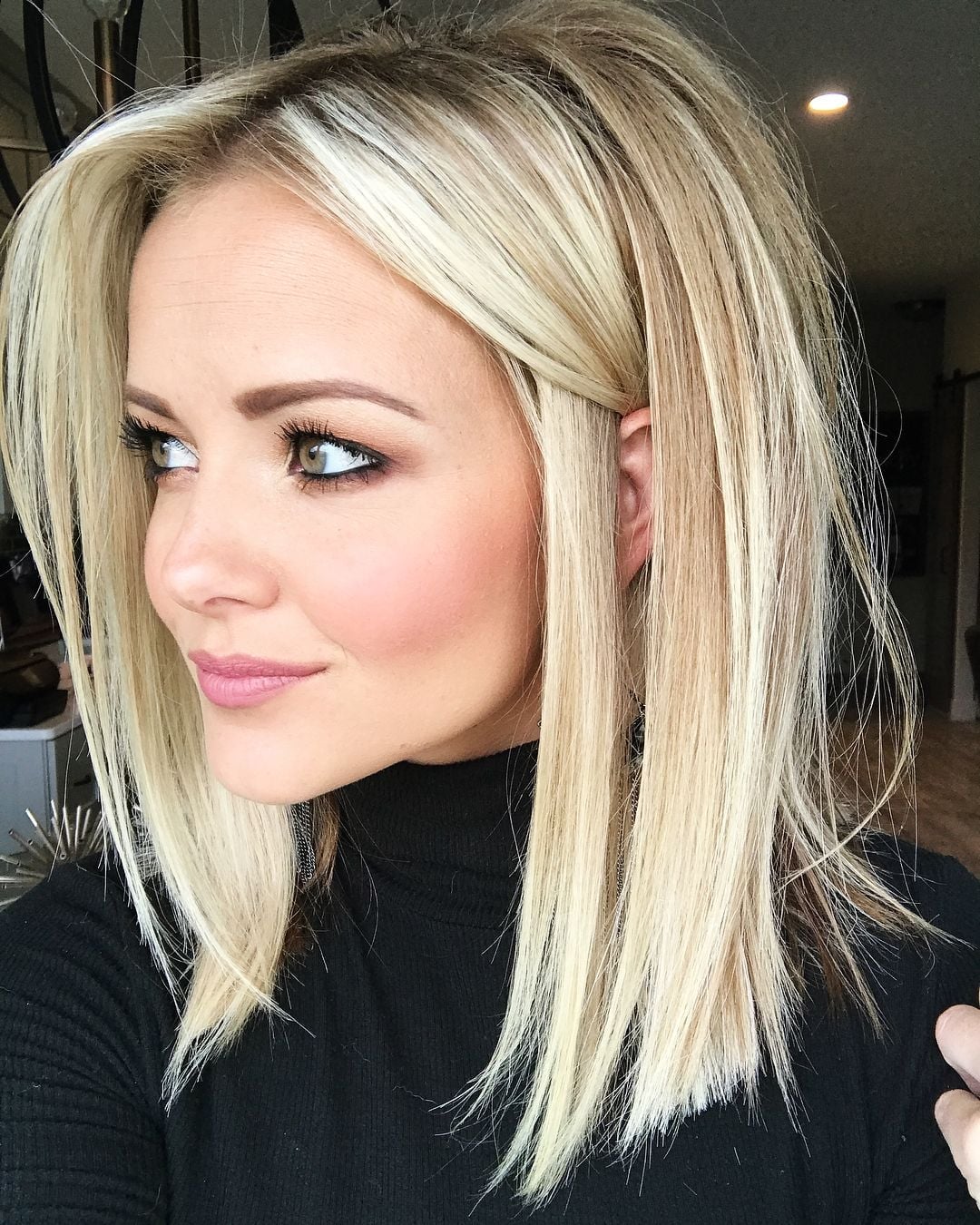 Ash Blonde Lob With Sharp Blunt Ends — Classy Medium Length Haircuts