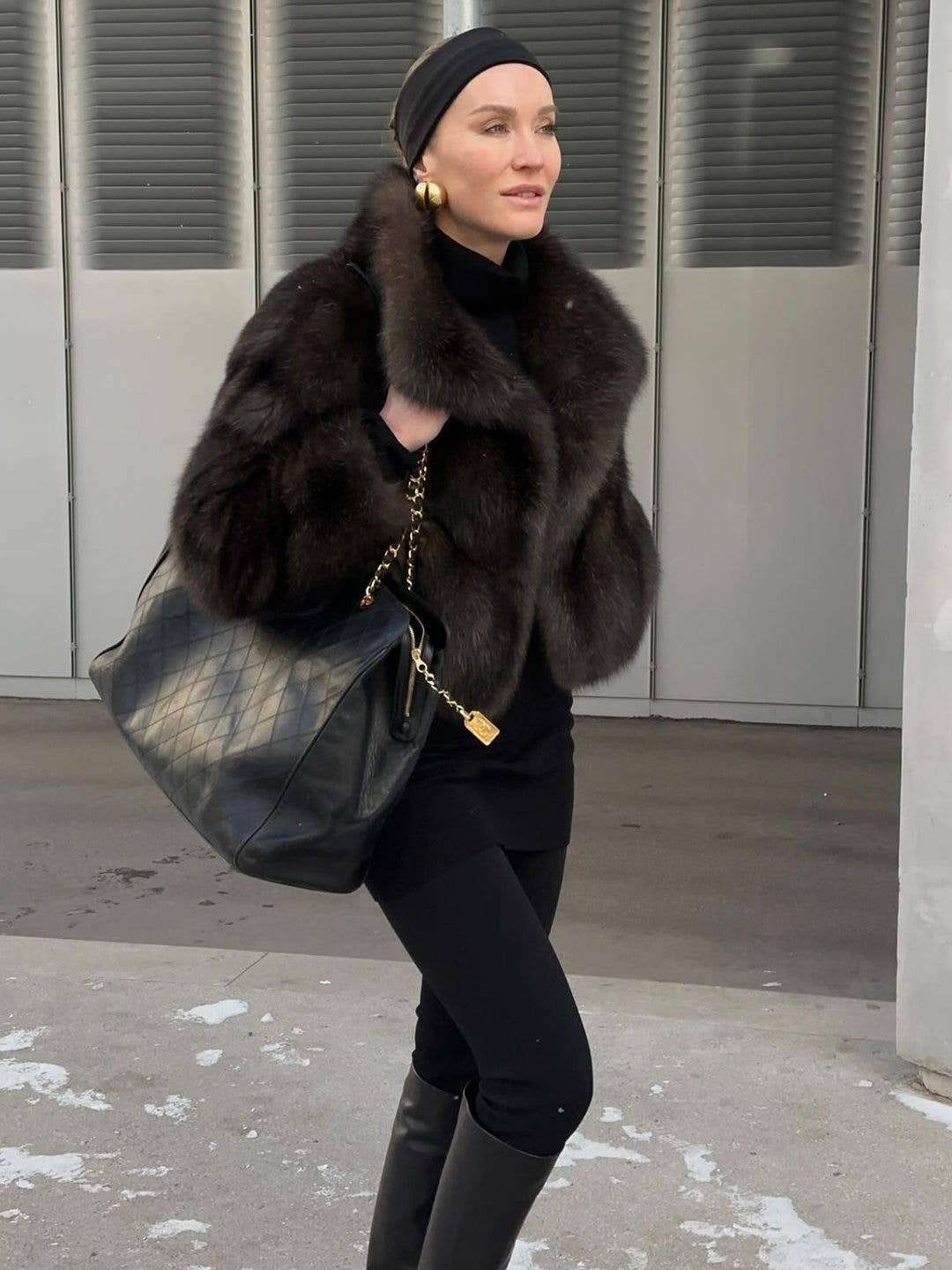 Voluminous Faux Fur Coat With Gold Earrings Voluminous Faux Fur Coat With Gold Earrings — Classy Mob Wife Outfits